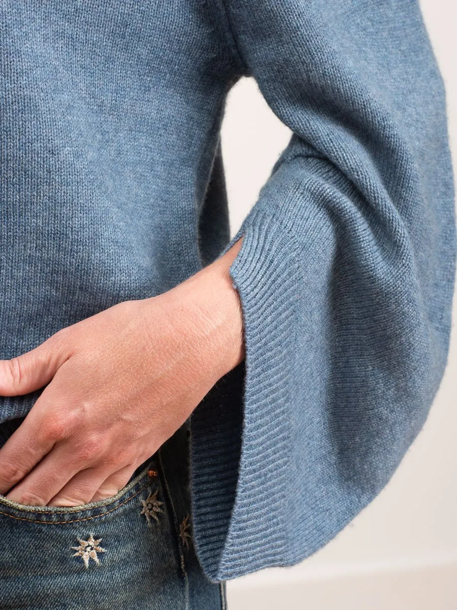 pia v-neck sweater