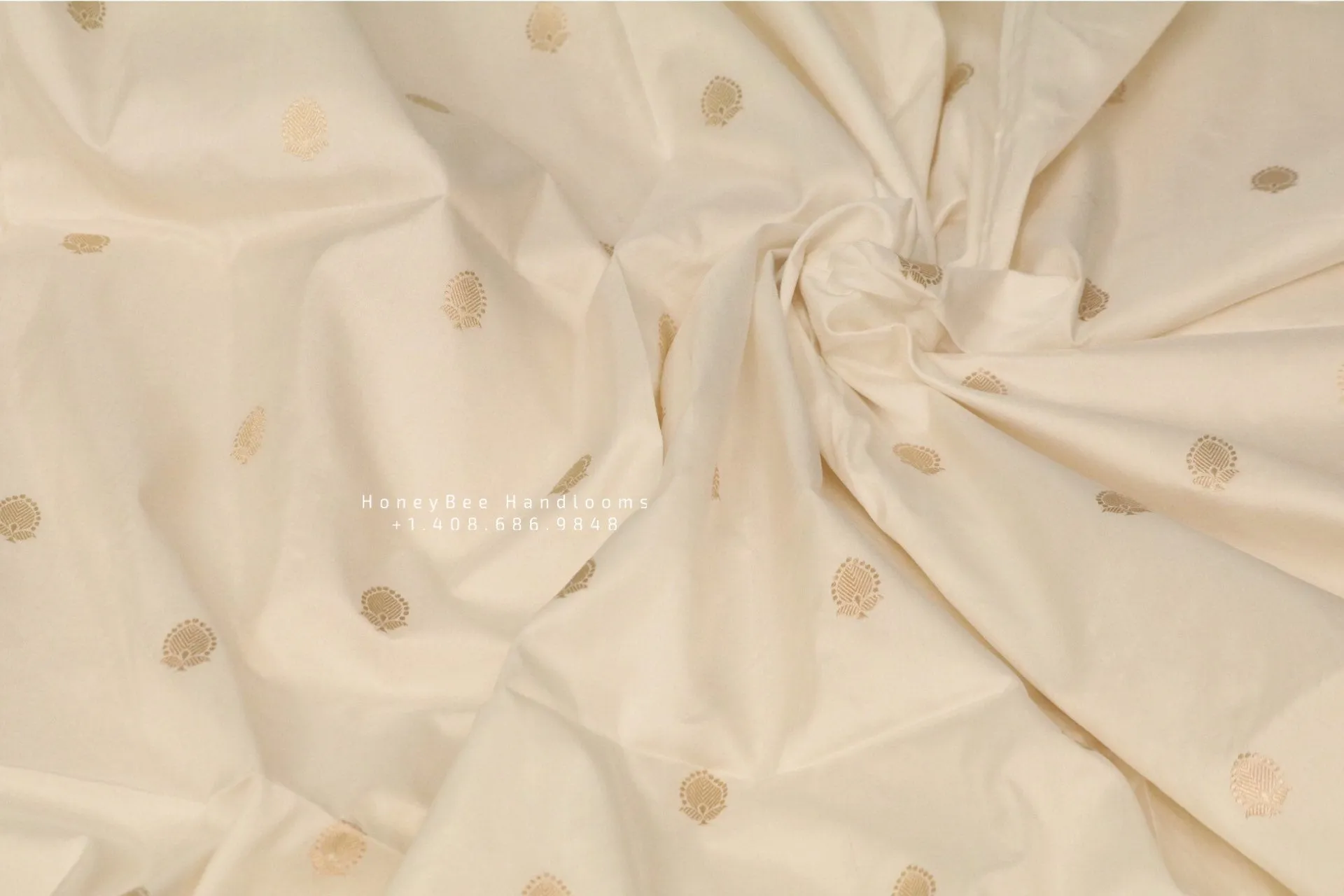 Raw mango saree inspired,Lyte weight Sarees online,South Indian Sarees,Pure Banaras Sarees,Saree Blouse, handloom saree,white saree NIHIRA