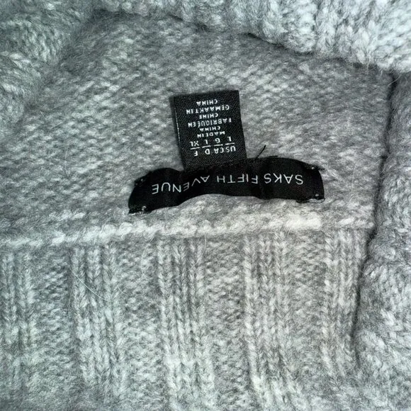Saks Fifth Avenue Grey Wool/ Alpaca Turtleneck W/ Faux Fur Pockets Sweater Sz L