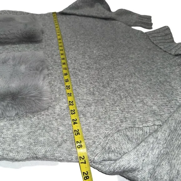 Saks Fifth Avenue Grey Wool/ Alpaca Turtleneck W/ Faux Fur Pockets Sweater Sz L