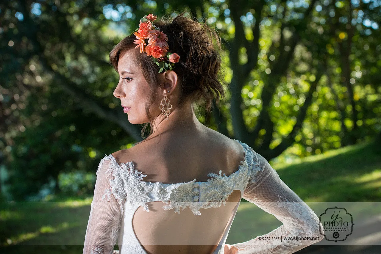 SAMPLE SALE / Long Sleeve Sheath Wedding Dress (#Anita)
