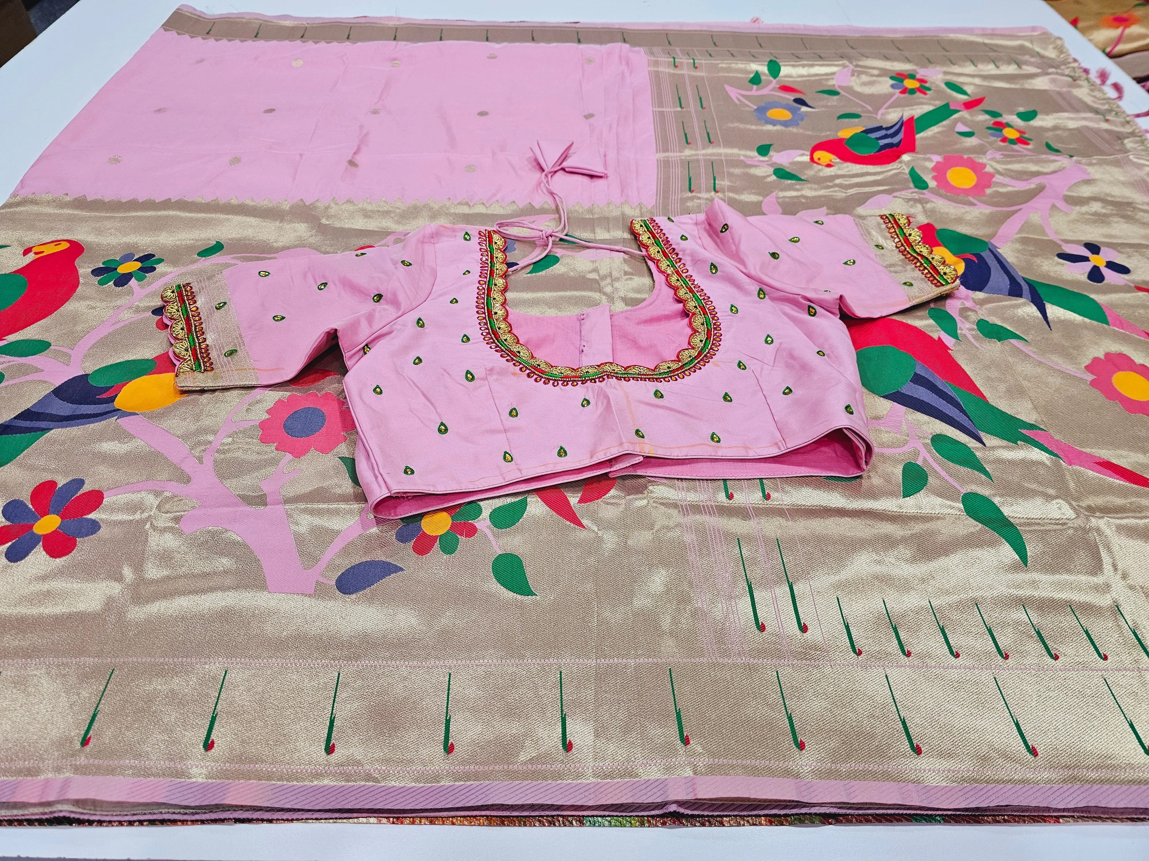 Semi Banaras Paithani saree