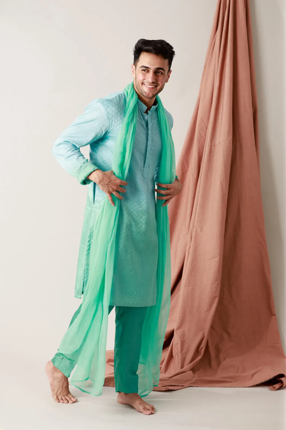 Shaded Kurta With Pants