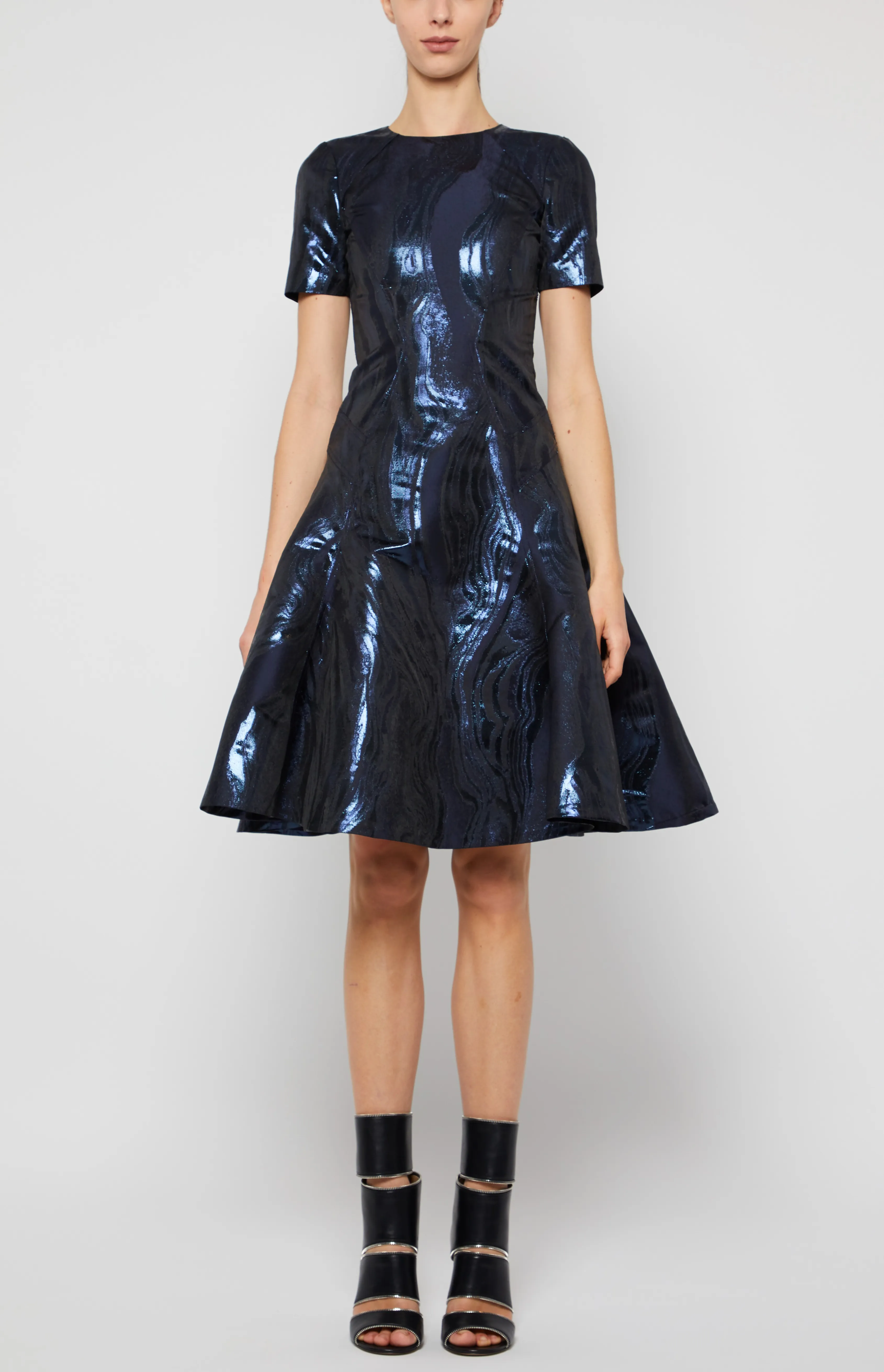 SHORT SLEEVE FIT & FLARE DRESS