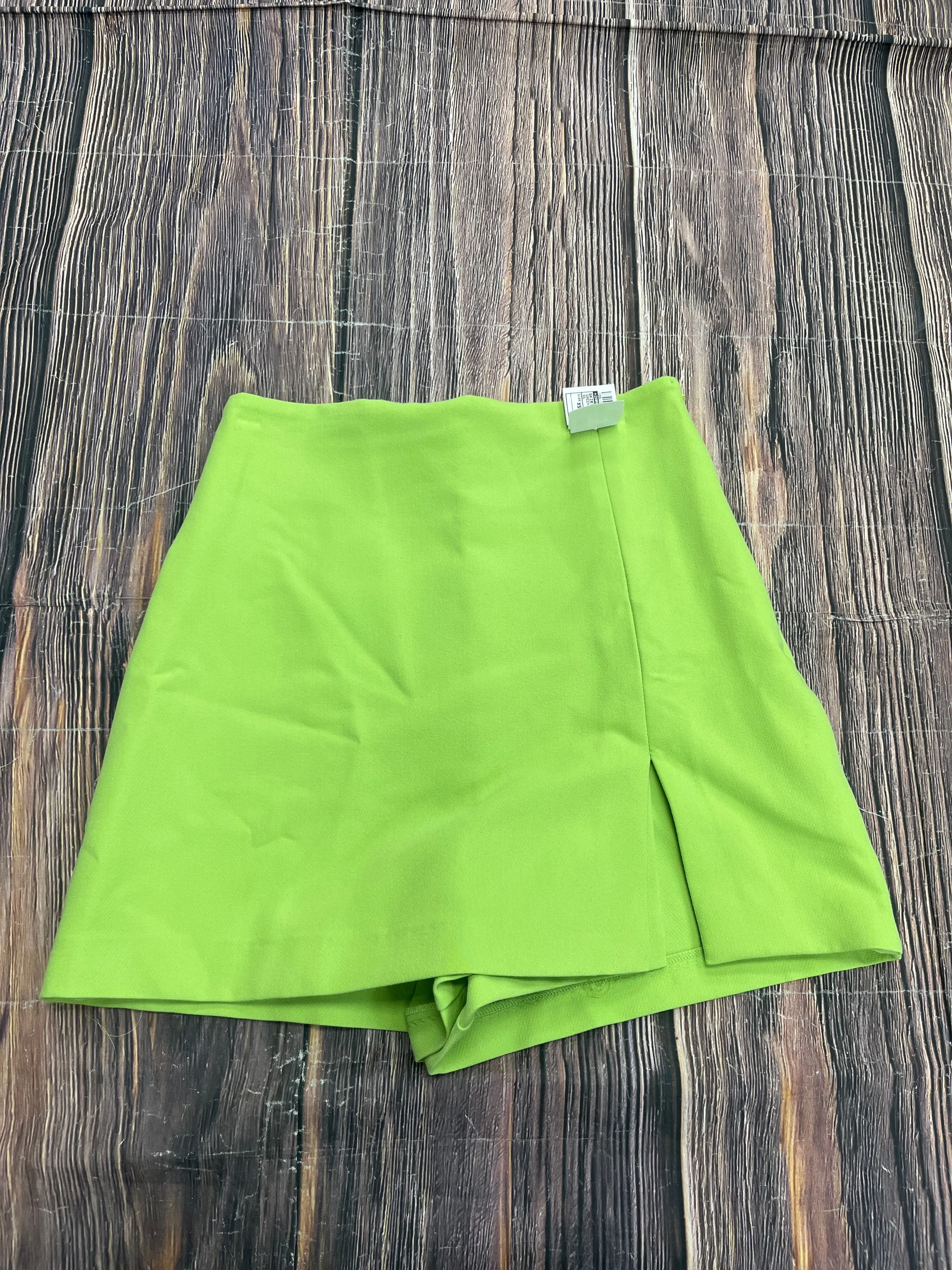 Skirt Mini & Short By Zara In Green, Size: Xs