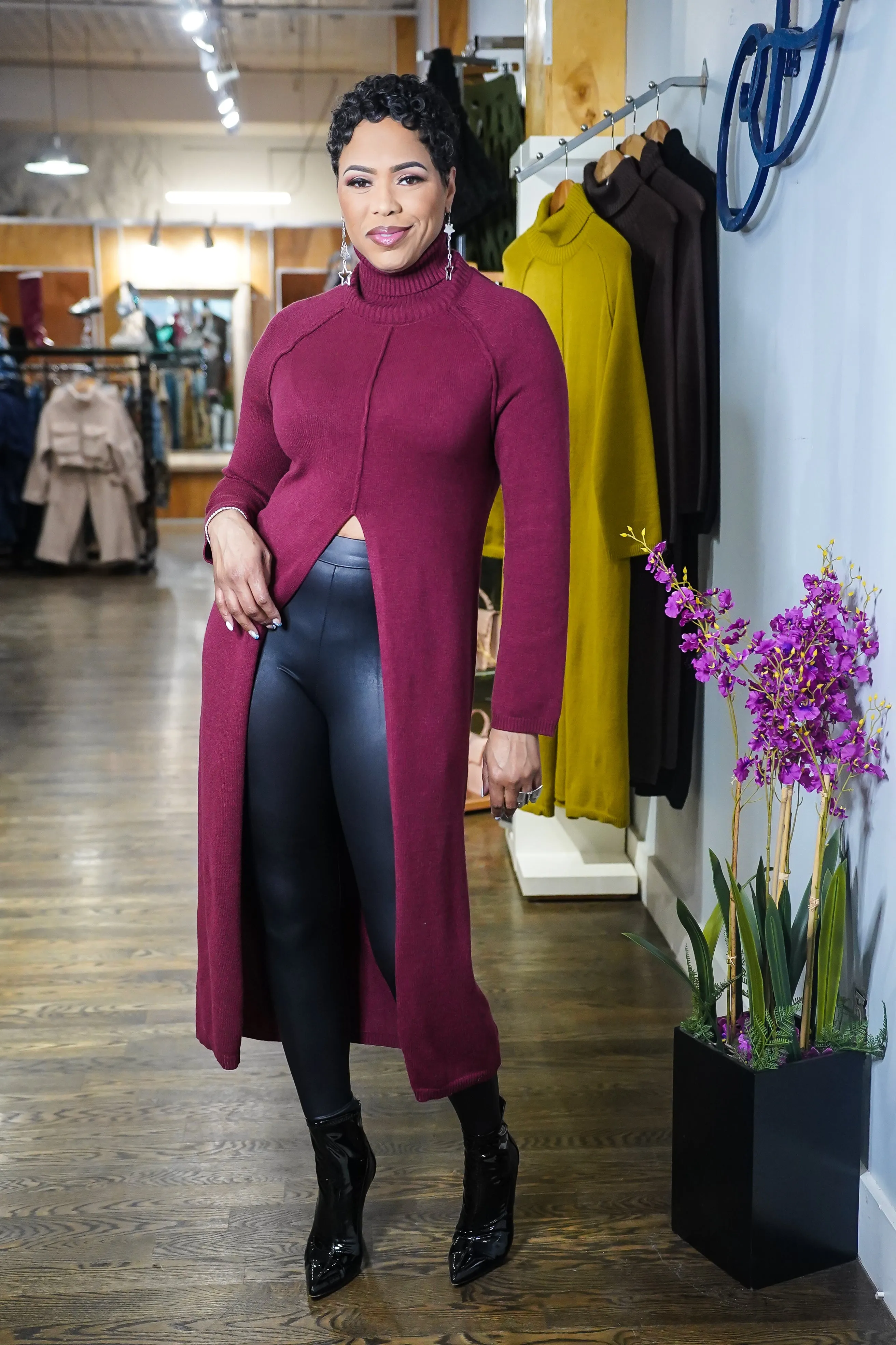 Split it Open Turtleneck Long Top (Burgundy)