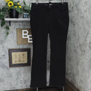 Style & Co Women's Curvy-Fit Bootcut Jeans Black 16 LONG