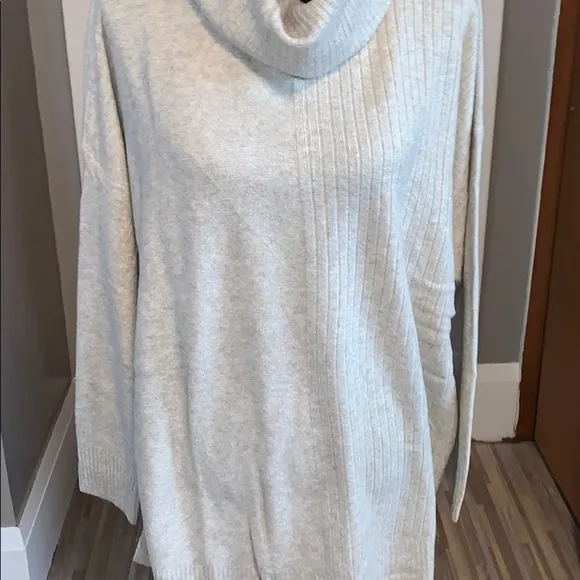 Style &amp; co mixed-ribbed turtleneck tunic sweater!