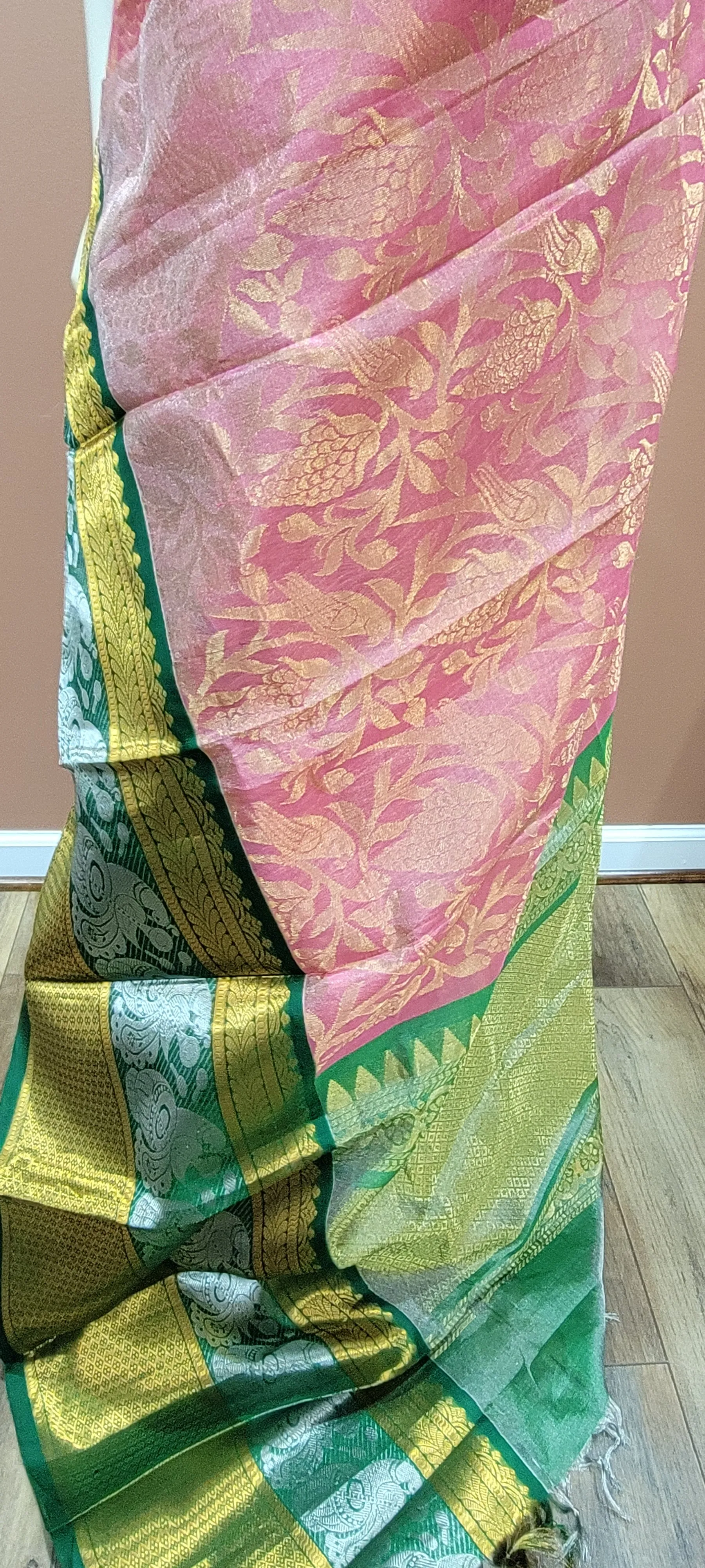 Tissue Kuppadam Saree w/ Blouse Collection