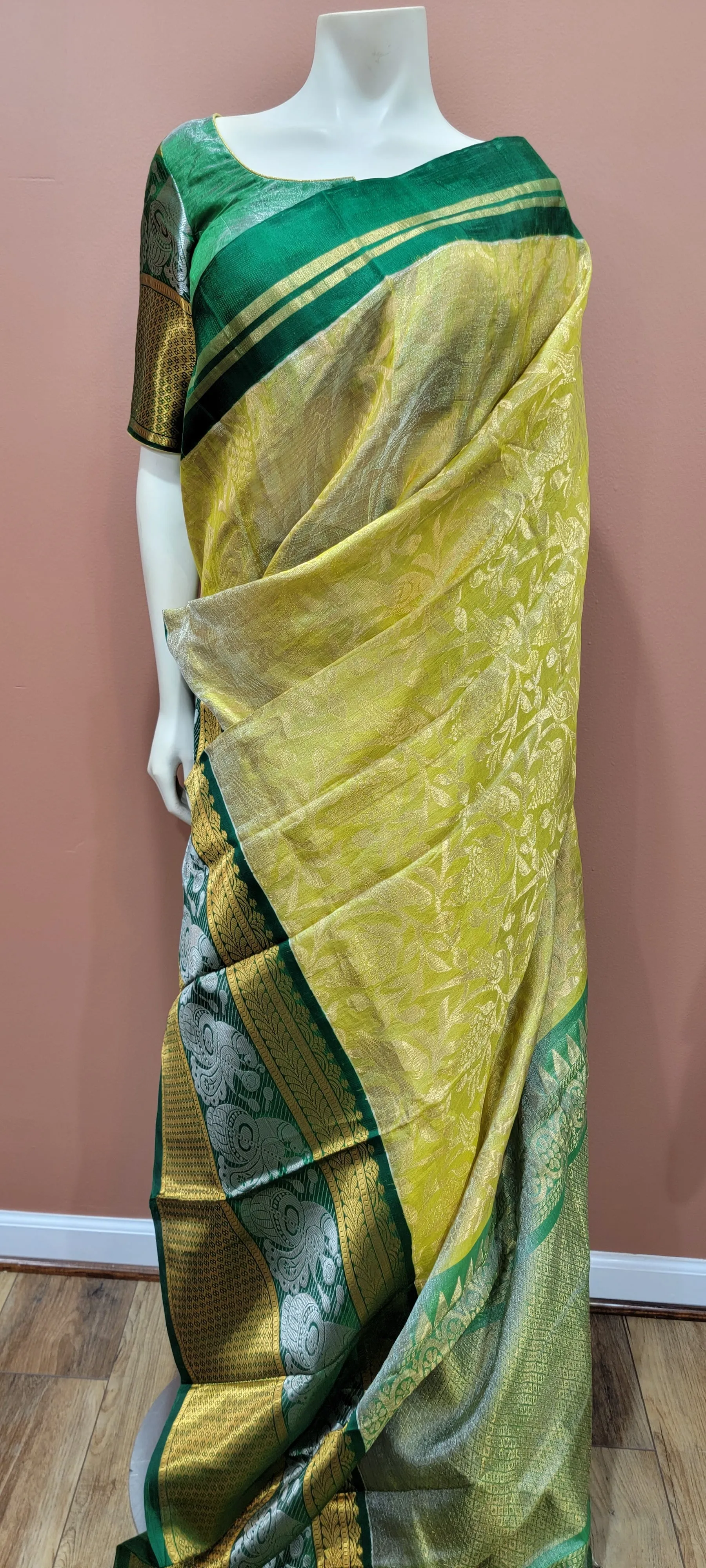 Tissue Kuppadam Saree w/ Blouse Collection
