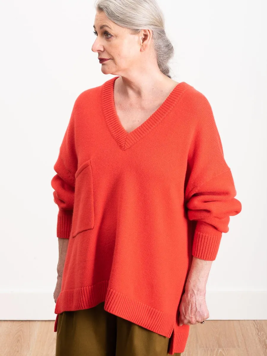 v-neck oversized pullover