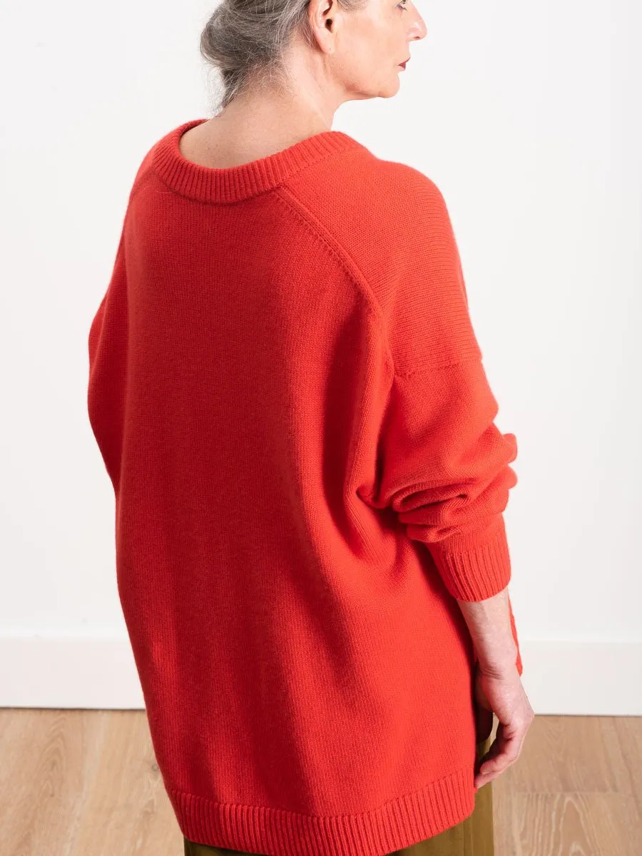 v-neck oversized pullover