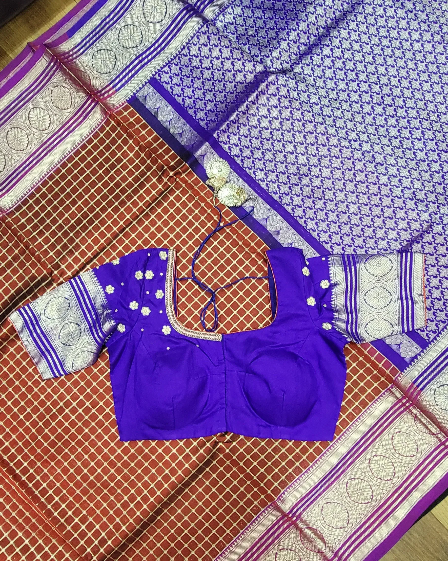 Venkatagiri Silk Saree w/ Blouse in Brown and Blue