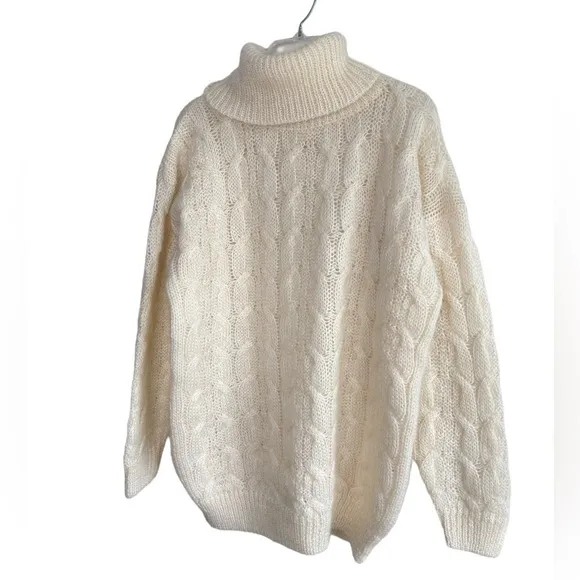 Vintage Tarazzia Sweater Cable Knit Mohair Turtleneck Pullover Medium Ivory