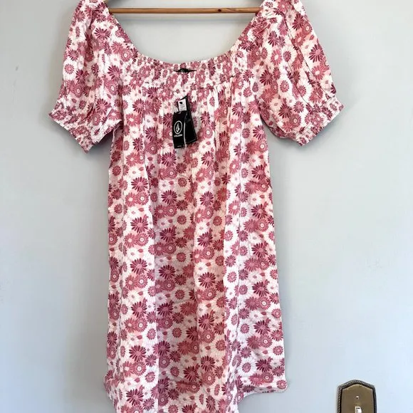 Volcom NWT Mushroom &amp; Red Floral Harley J Smocked Puff Sleeve Shift Dress SMALL