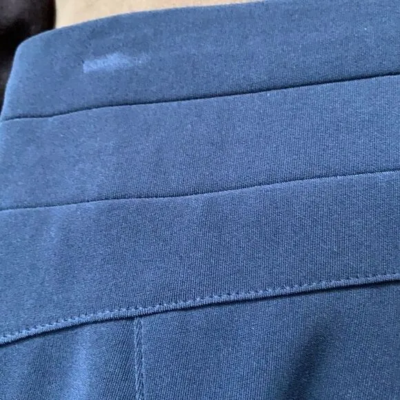 W BY WORTH “WORTH NEW YORK” NAVY PENCIL SKIRT