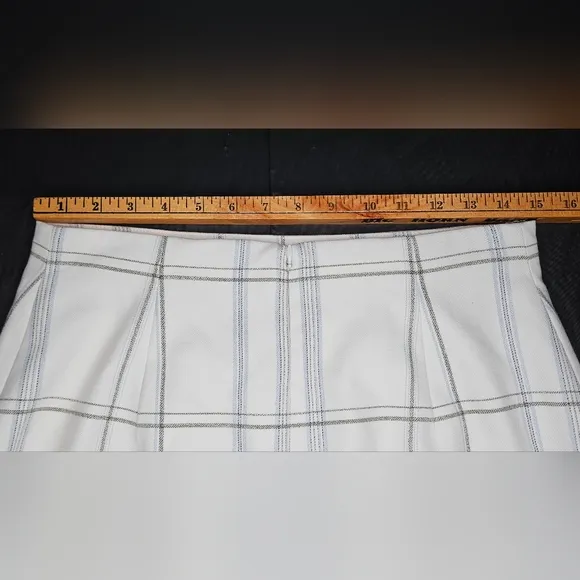 White House Black Market Windowpane Pencil Skirt Size 8