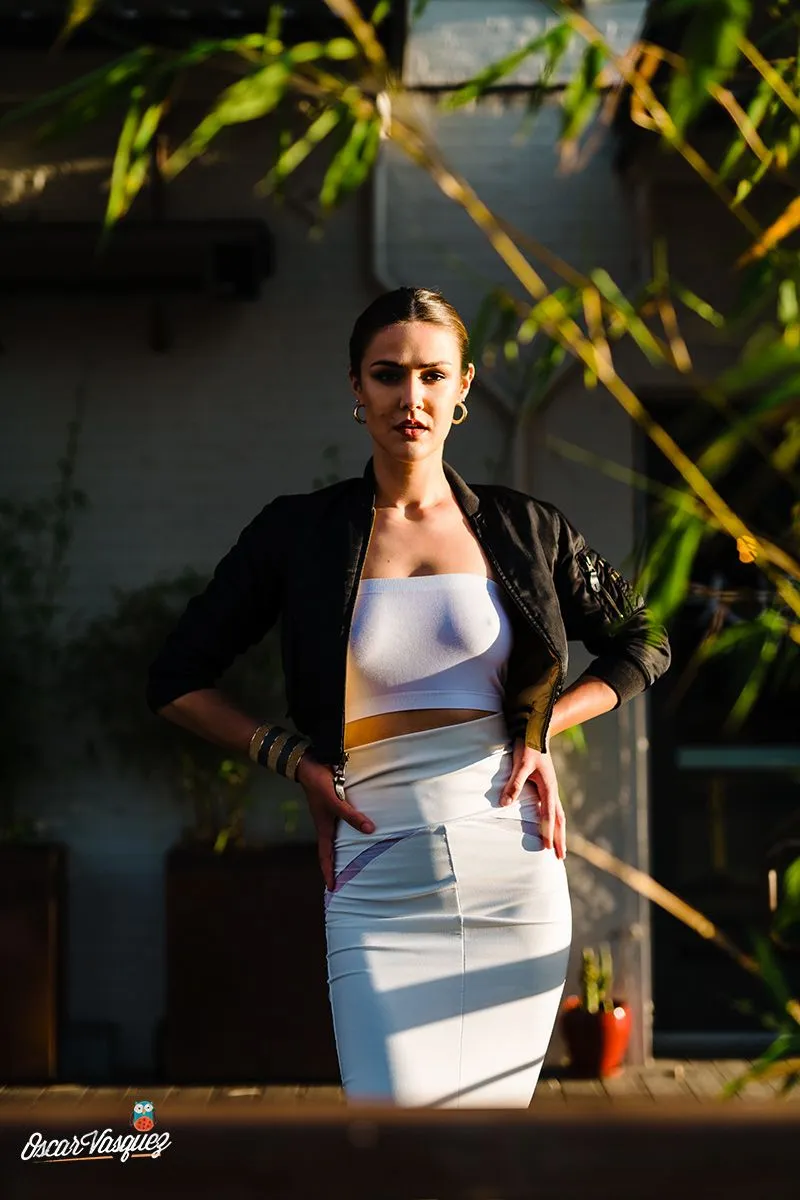 White Mesh Curve Pencil Skirt