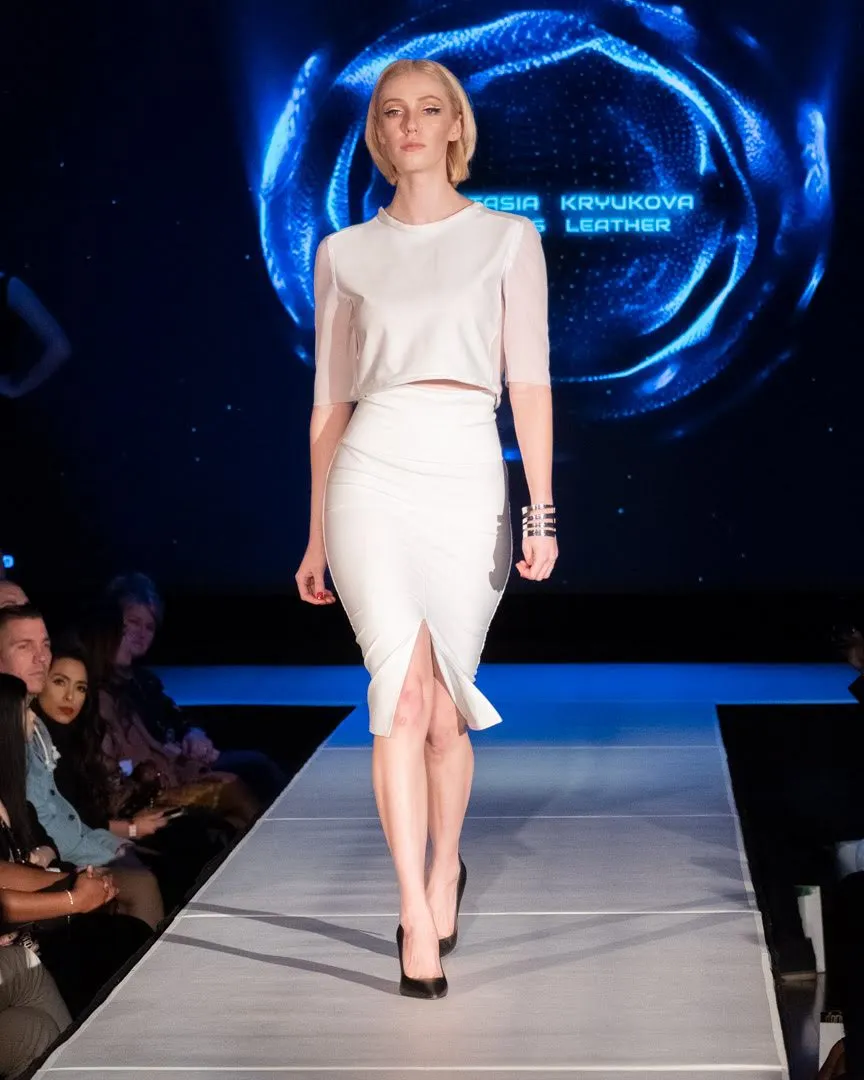 White Mesh Curve Pencil Skirt