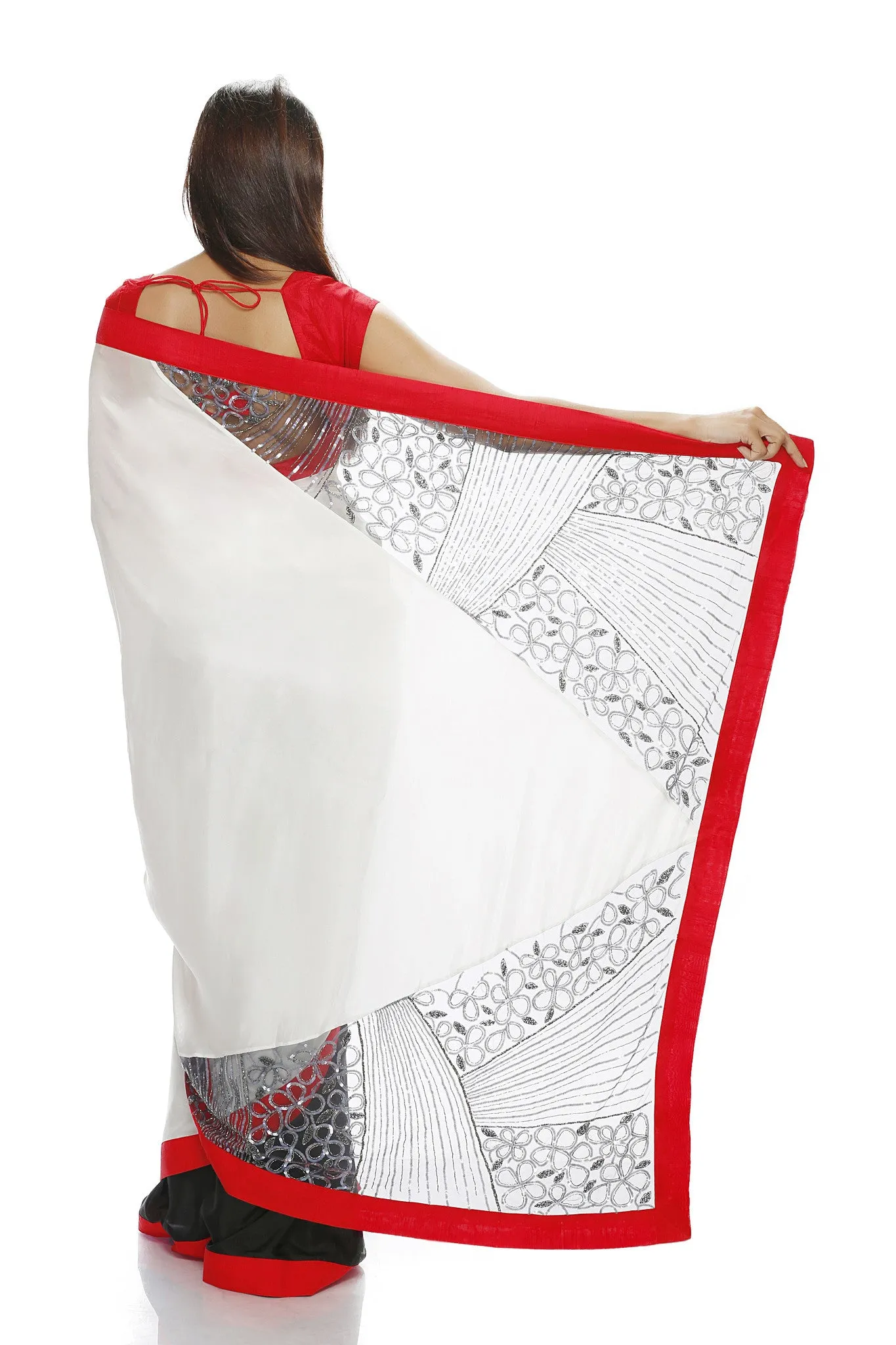 WHITE SILK SAREE WITH EMBROIDERED PALLU