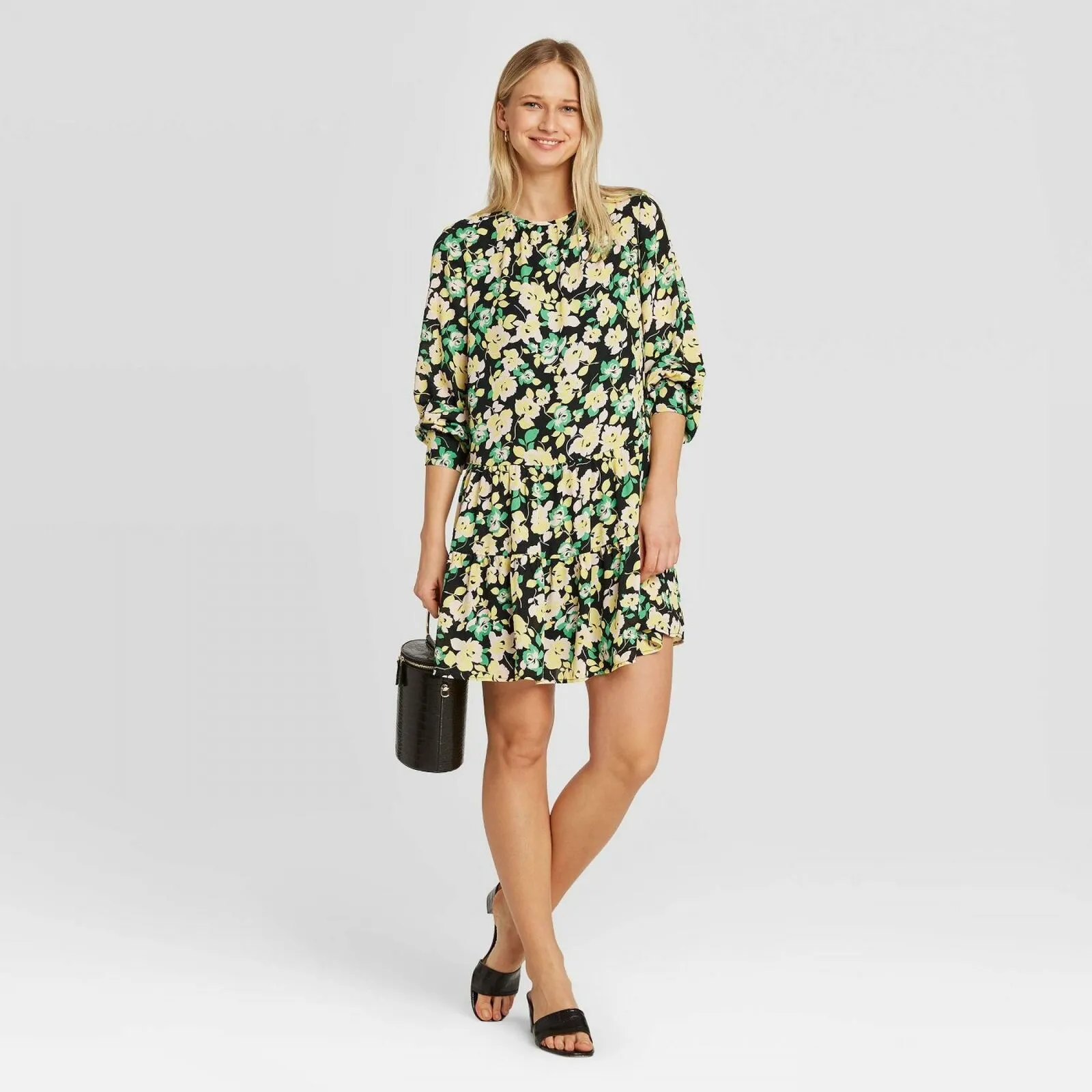 Who What Wear Women's Long Sleeve Round Neck Button Back Tiered Mini Dress