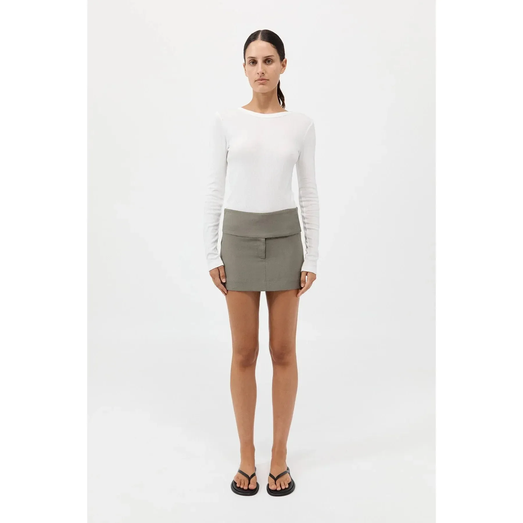 WIDE WAISTBAND MINI SKIRT