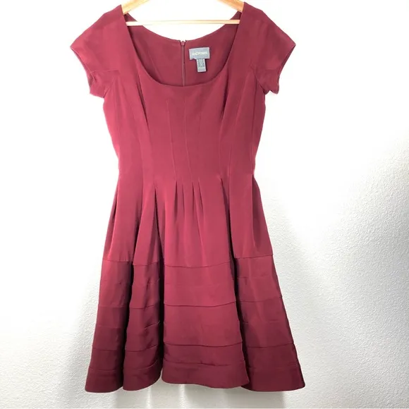 Zac Posen women's Wool Dress 4 Red Short Sleeve Fit-And Flare Dress