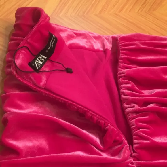 Zara velvet ruched gathered pink fuchsia mini skirt sz.XS